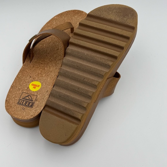 Reef Cushion Sol Hi Wedge Sandal size 10- metallic straps, cork footbed, chunky - Picture 7 of 7